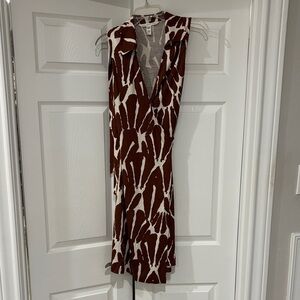 Diane Von Furstenberg Asymmetrical Brown and White Dress